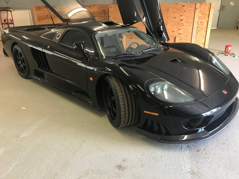 Illustration for article titled Doctors Who Ran Illegal 'Pill Mill' Had A Hell Of A Car Collection And Now It's Up For Auction